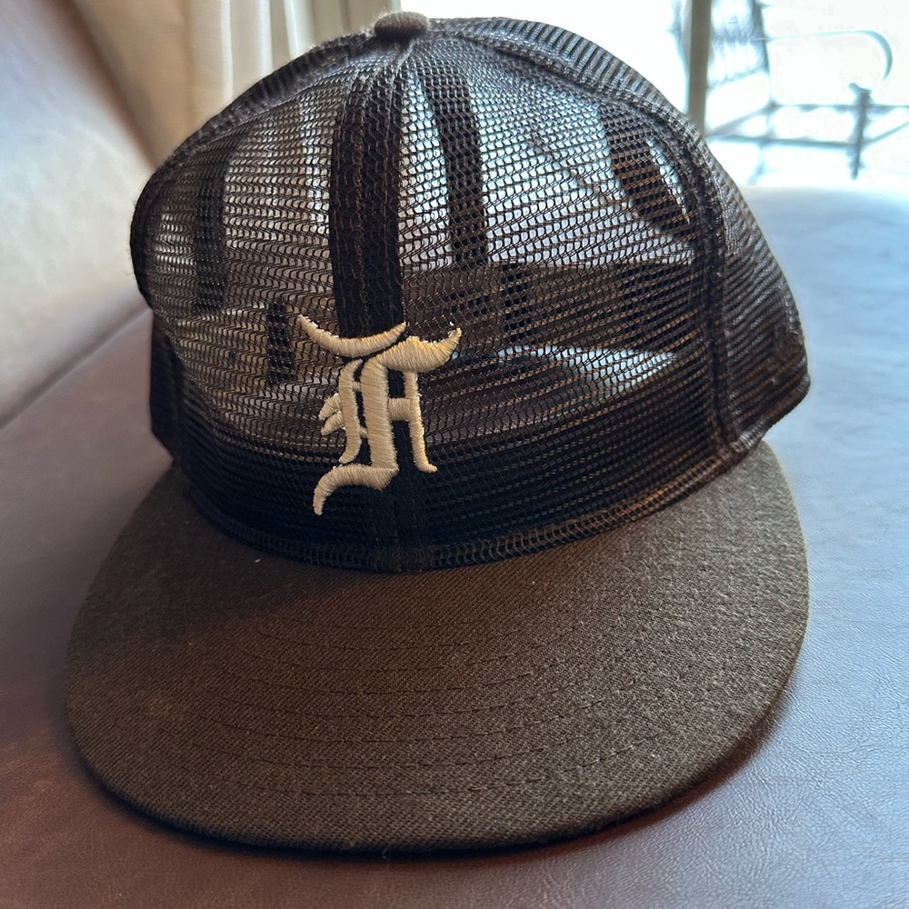Fear of God x New Era full mesh brown/green uv